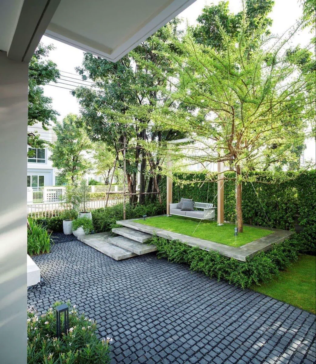 Đá đen cubic lát sân vườn biệt thự